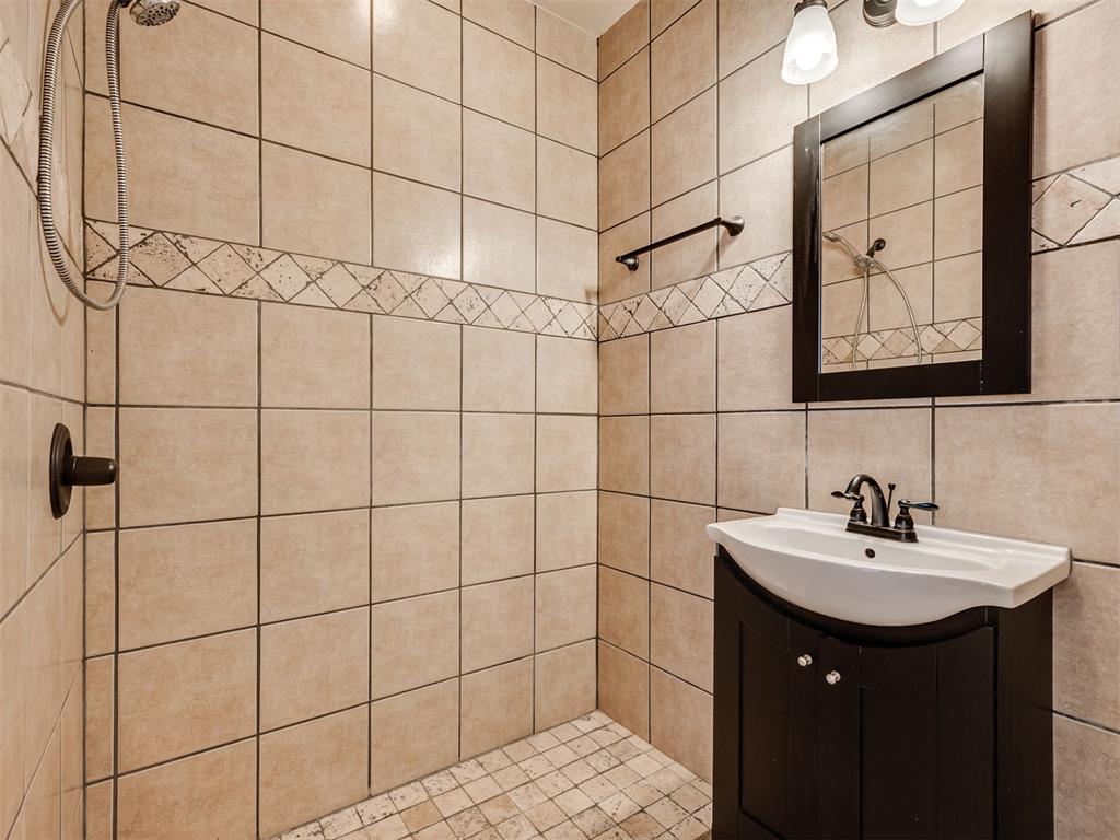 501 N Hogan Avenue Property Photo 12