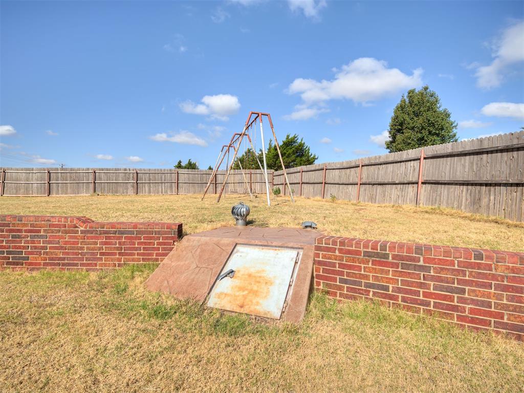501 N Hogan Avenue Property Photo 18