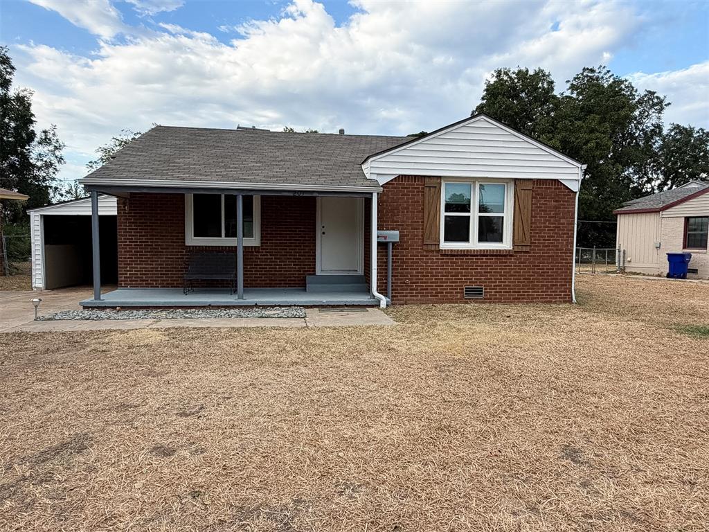 201 W Lockheed Drive Property Photo 1