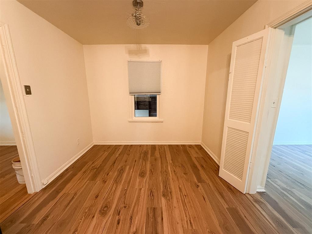201 W Lockheed Drive Property Photo 12