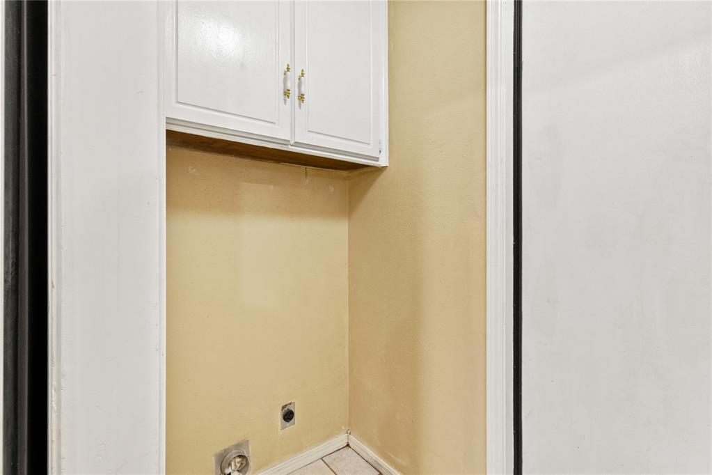 1225 N Indiana Street Property Photo 30