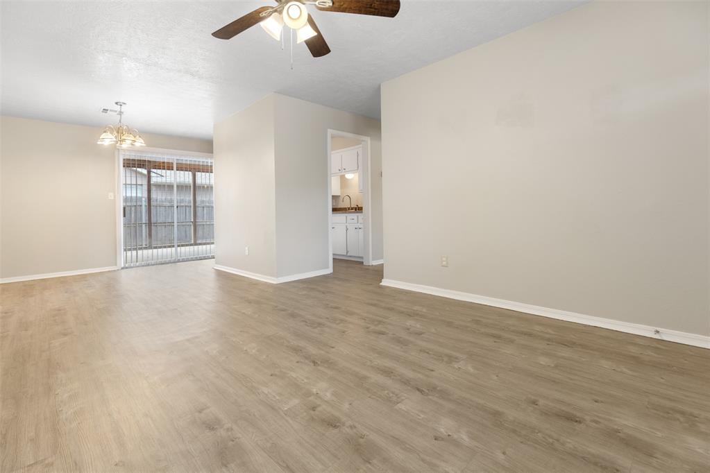 1342 Erie Avenue Property Photo 4
