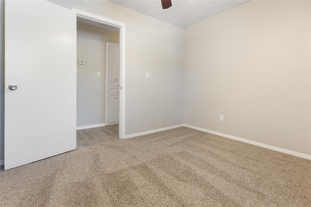1342 Erie Avenue Property Photo 11