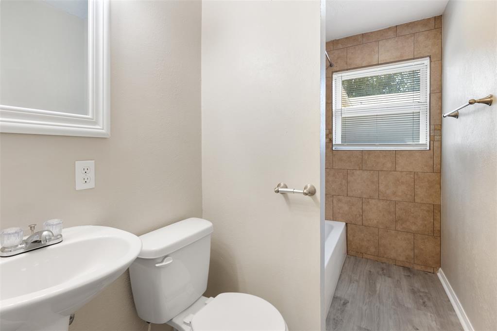 1342 Erie Avenue Property Photo 14