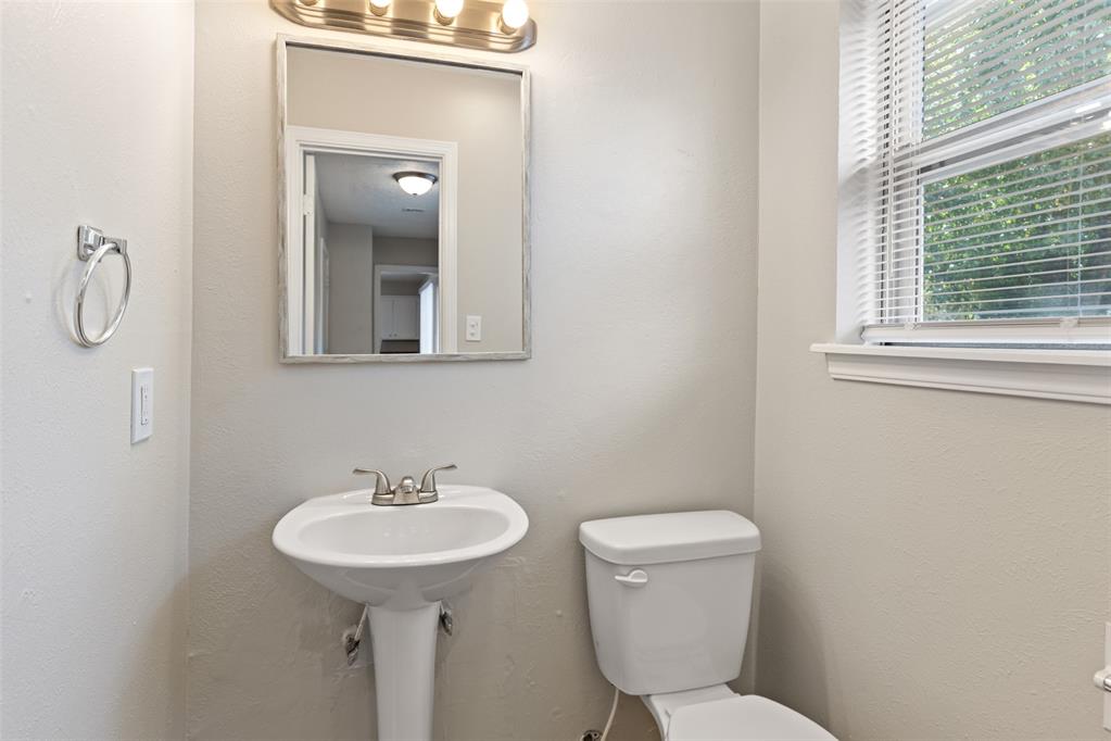 1342 Erie Avenue Property Photo 19