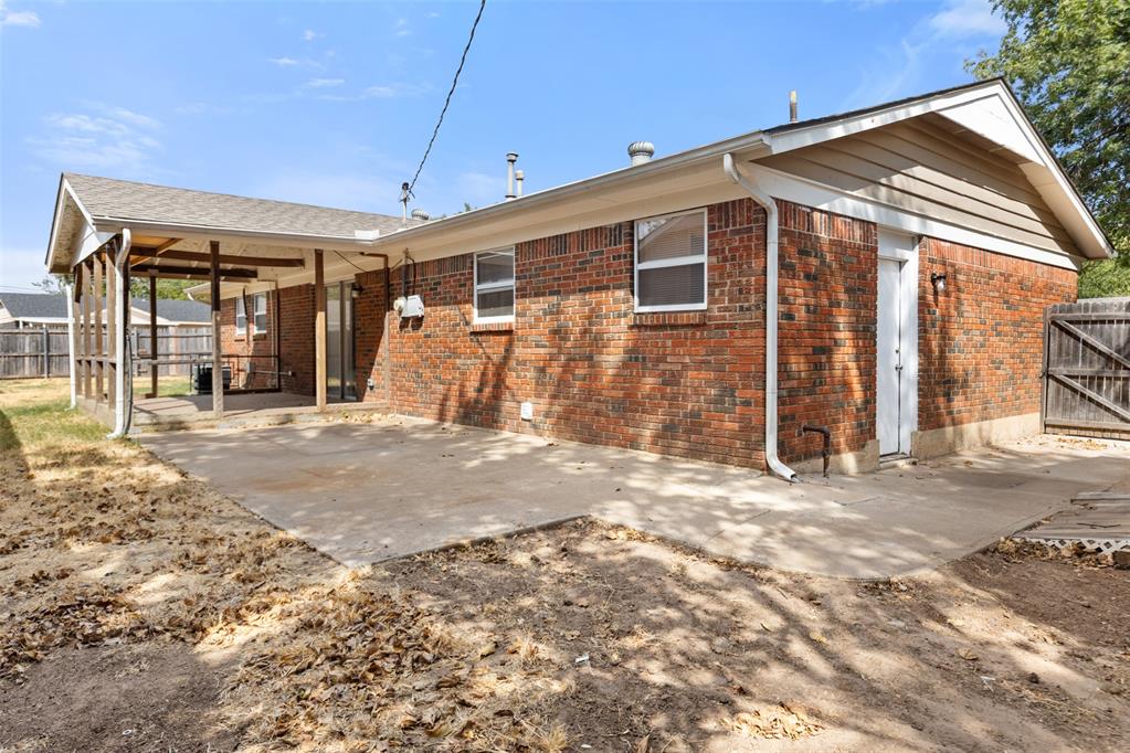 1342 Erie Avenue Property Photo 21