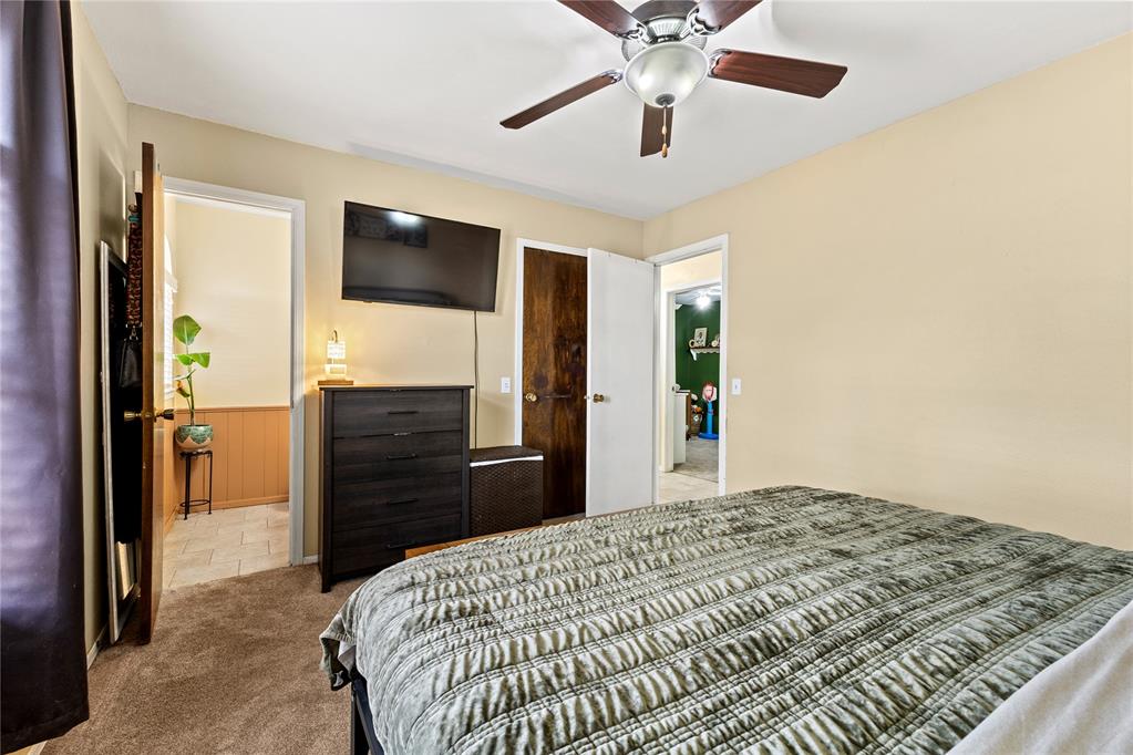 2001 E Serenade Street Property Photo 18