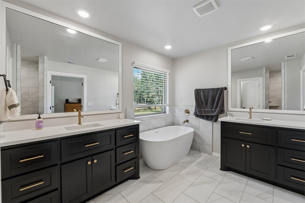 14108 Willow Lane Property Photo 18