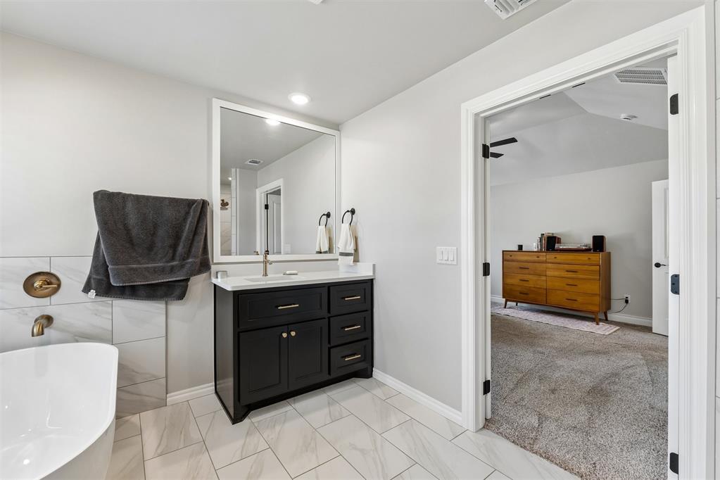 14108 Willow Lane Property Photo 19