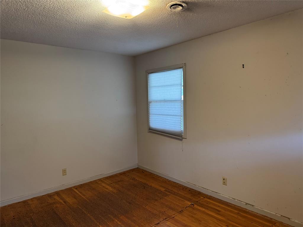 518 Lakeside Drive Property Photo 8