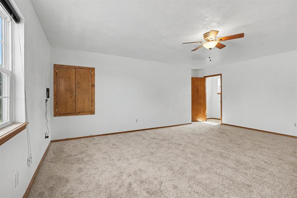 9301 Buttonwood Avenue Property Photo 19