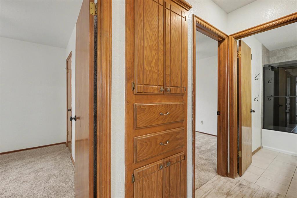 9301 Buttonwood Avenue Property Photo 21