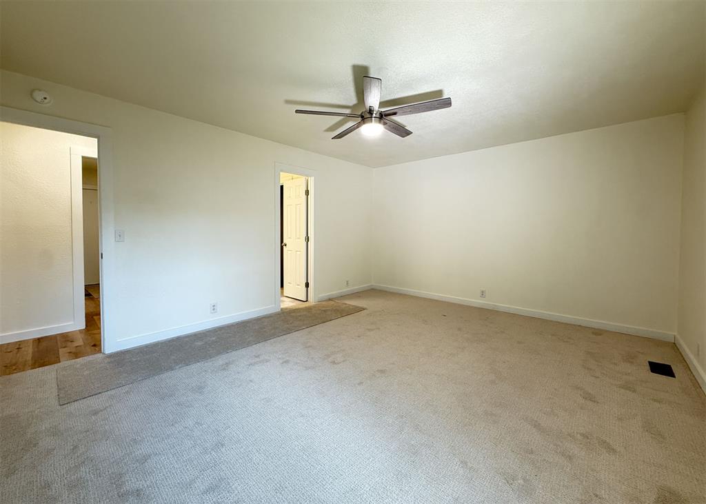 117 N Grand Fork Drive Property Photo 16