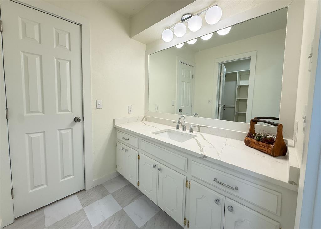 117 N Grand Fork Drive Property Photo 17