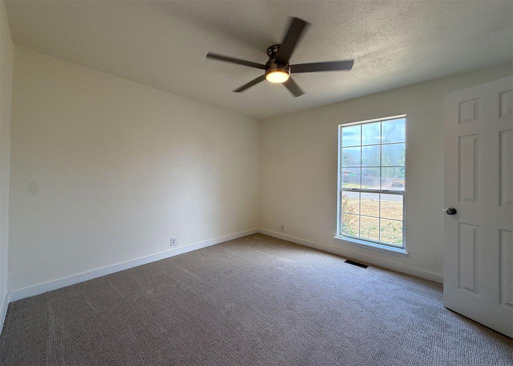 117 N Grand Fork Drive Property Photo 21