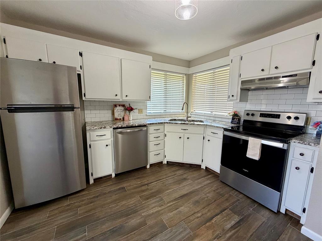 1102 Walnut Street Property Photo 3