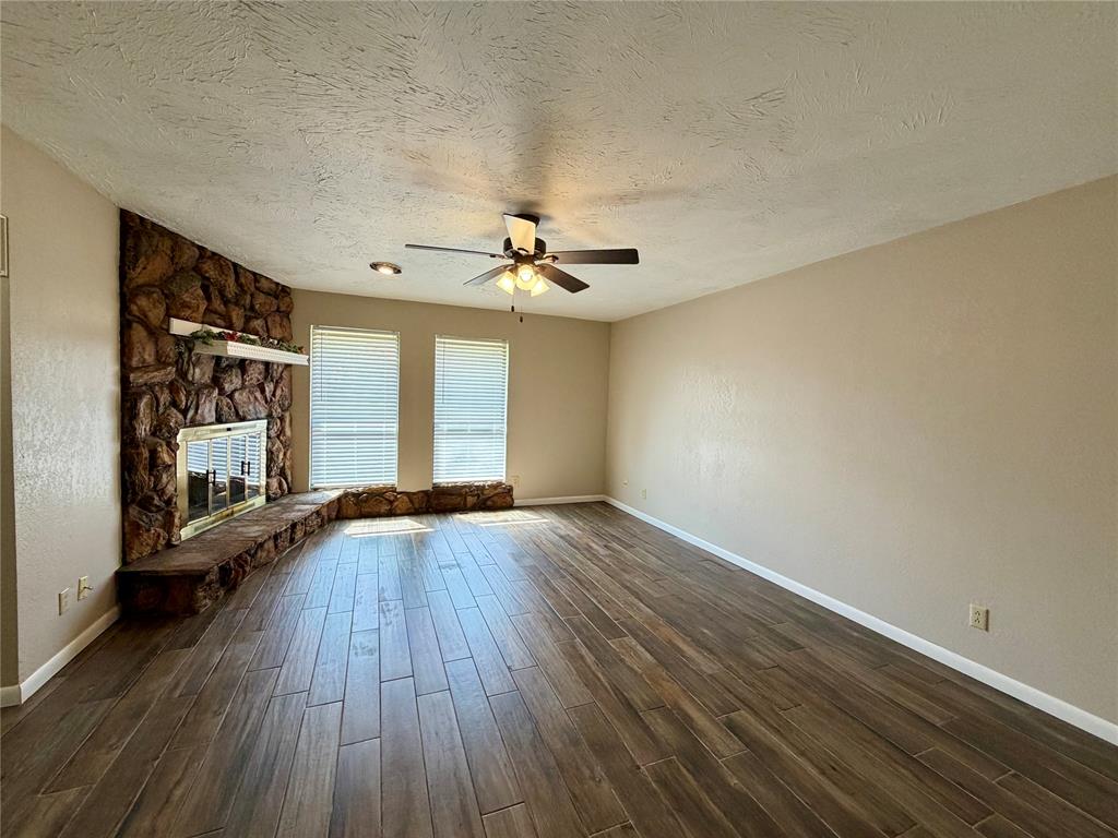1102 Walnut Street Property Photo 6