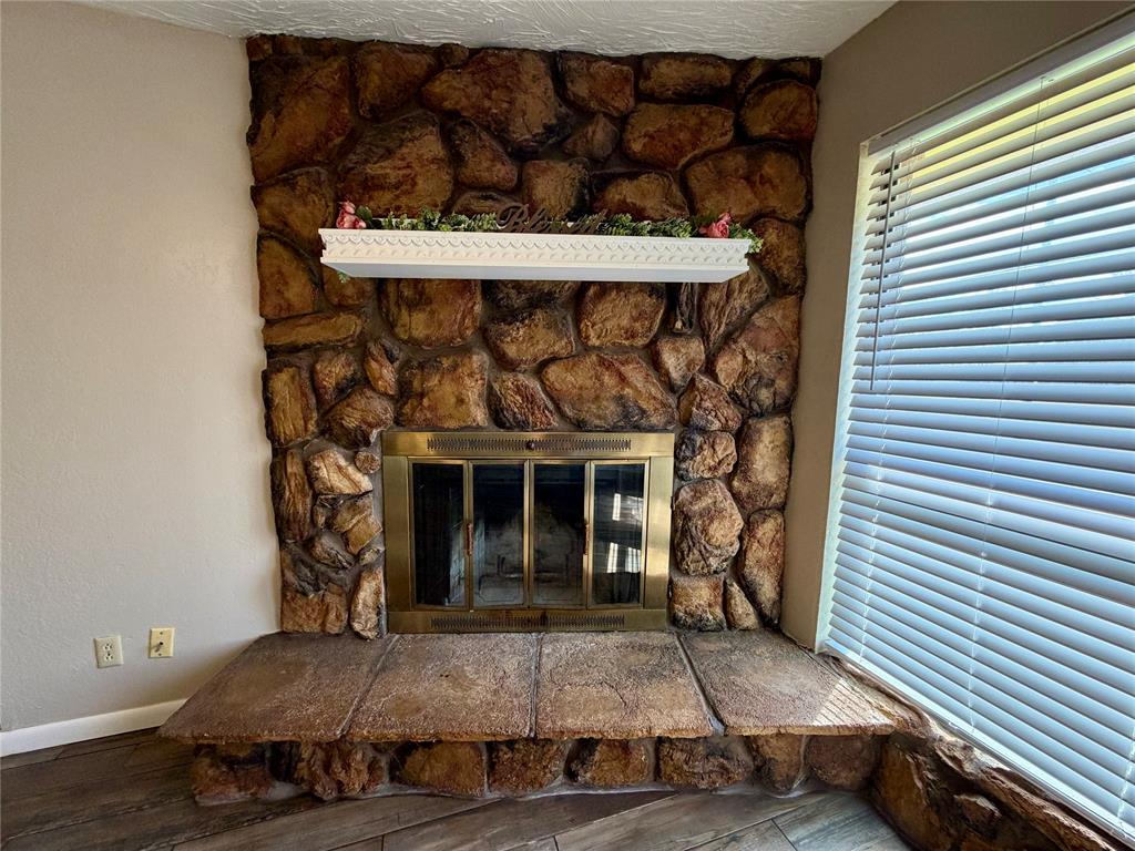 1102 Walnut Street Property Photo 8