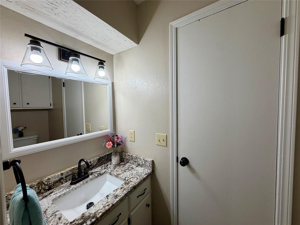 1102 Walnut Street Property Photo 11