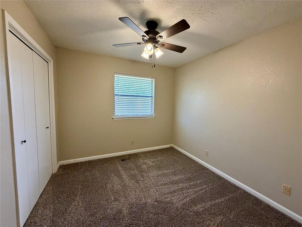 1102 Walnut Street Property Photo 13