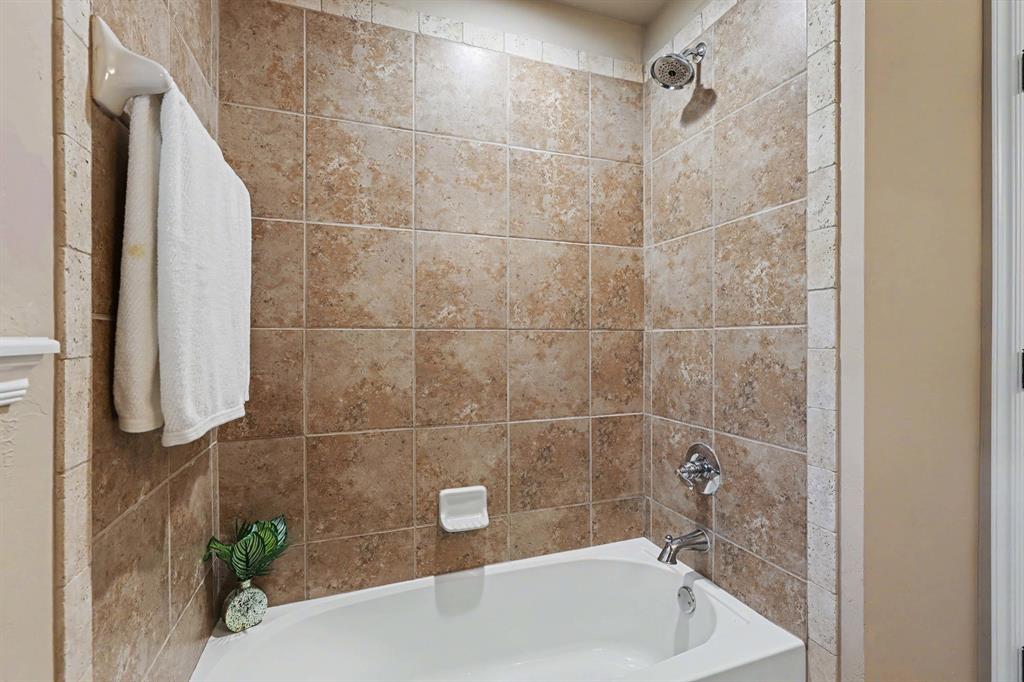 709 Bobcat Trail Property Photo 22