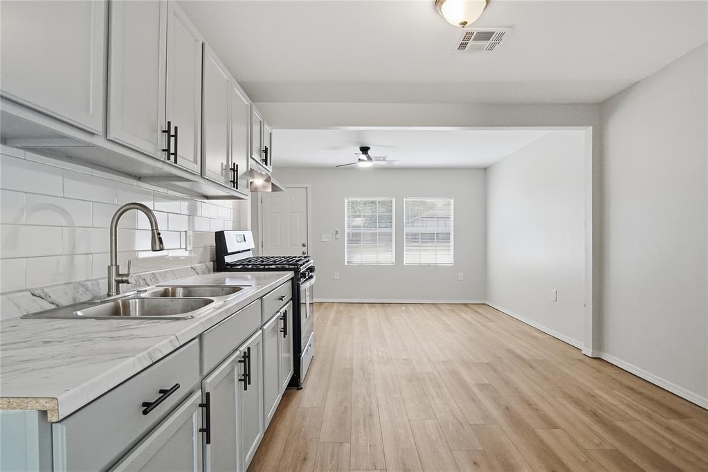 117 Sw 39th Street Property Photo 4