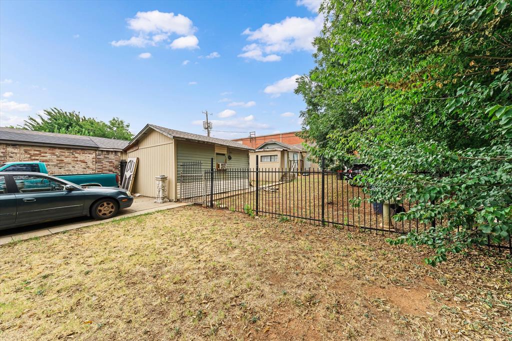 1434 Sw 28th Street Property Photo 2