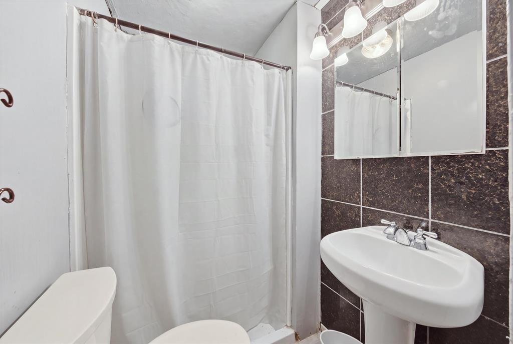 1434 Sw 28th Street Property Photo 9