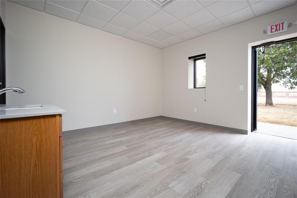 6800 Main Street Property Photo 11