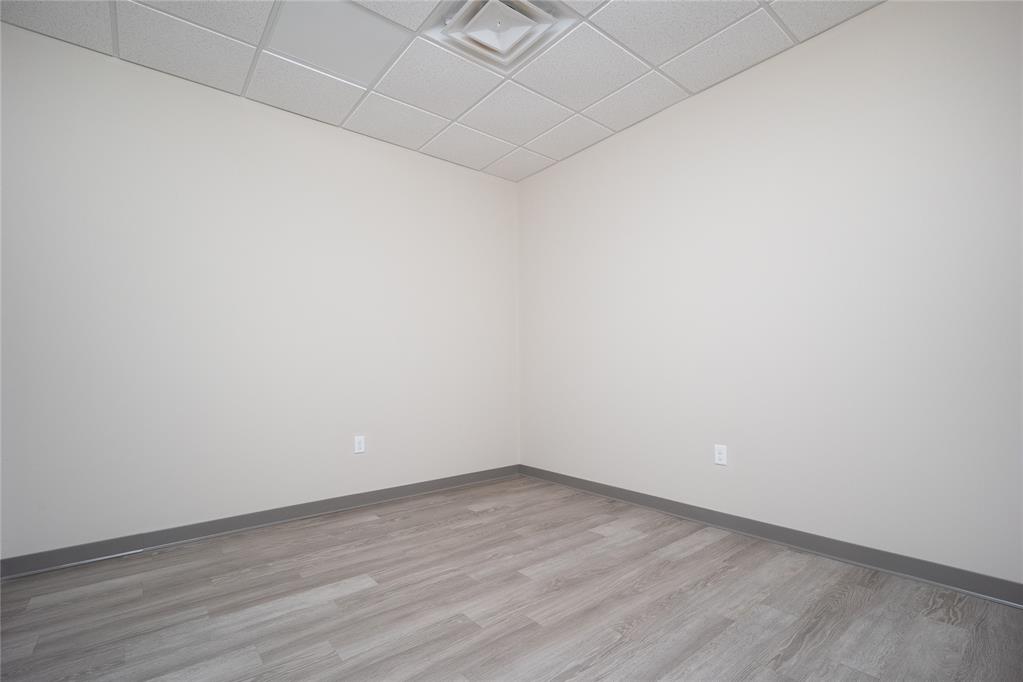 6800 Main Street Property Photo 16