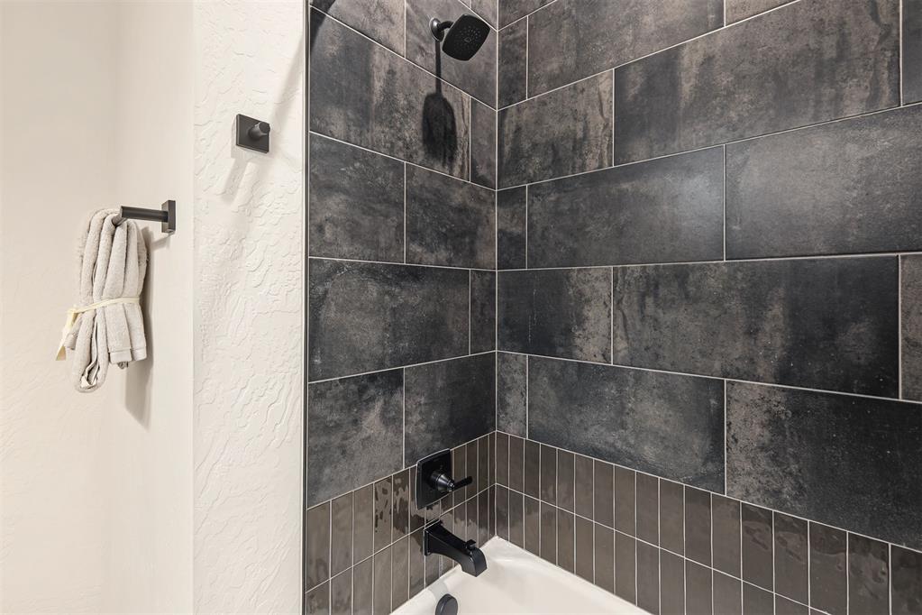 14716 Palmerston Drive Property Photo 29
