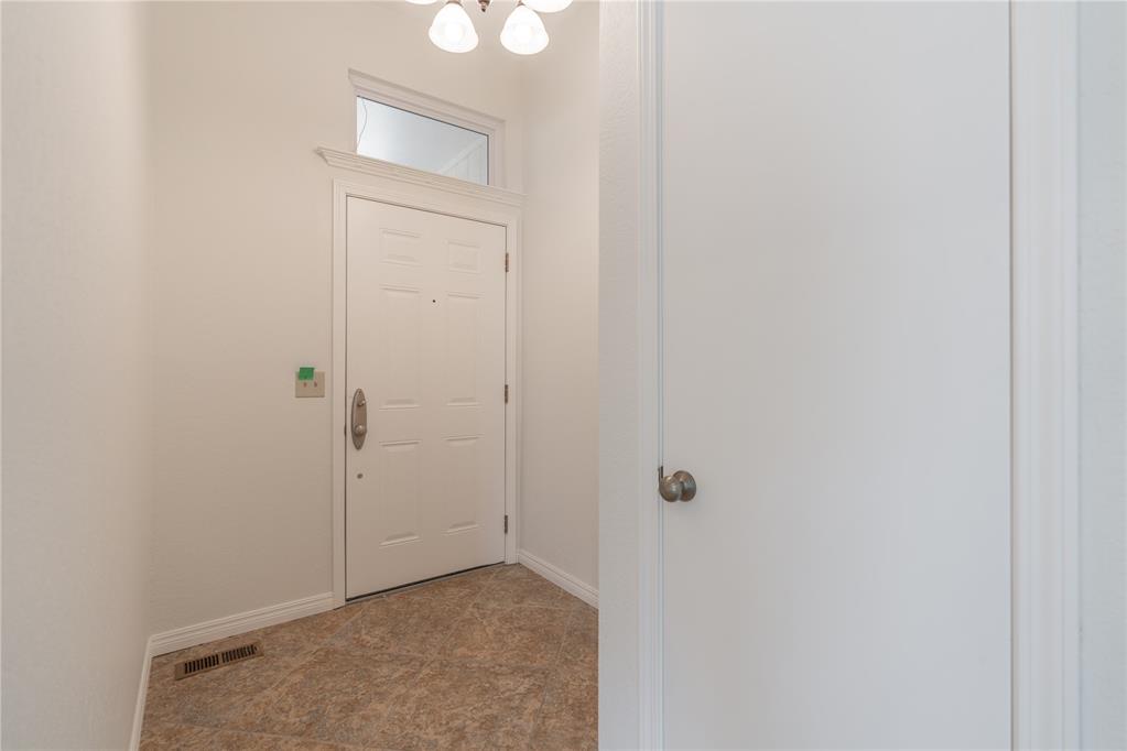5220 Se 84th Street Property Photo 6