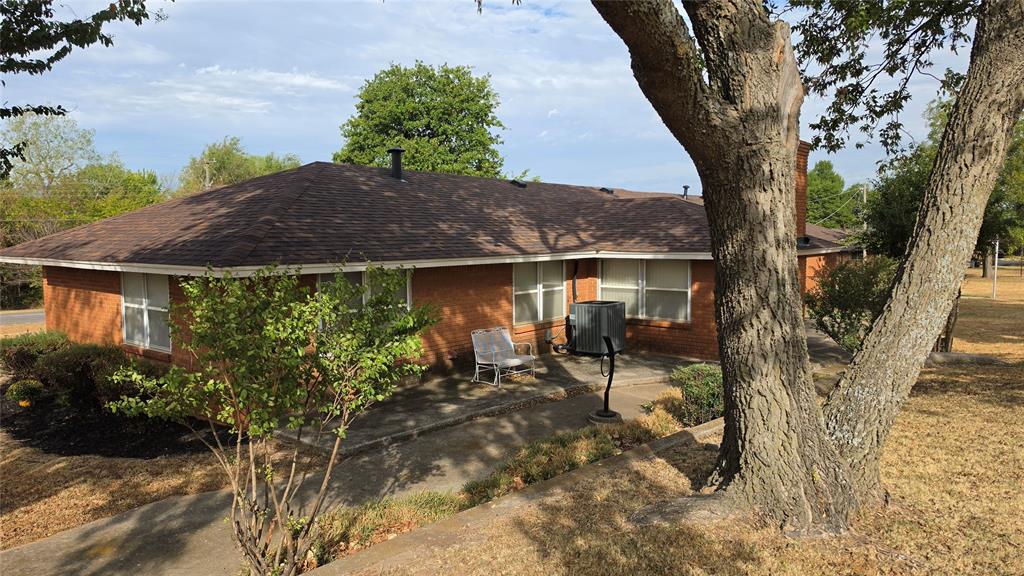 2800 N Dornick Drive Property Photo 2