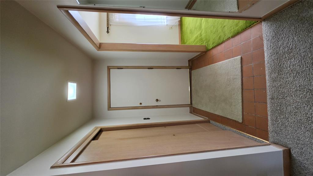 2800 N Dornick Drive Property Photo 5