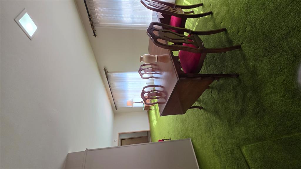 2800 N Dornick Drive Property Photo 6