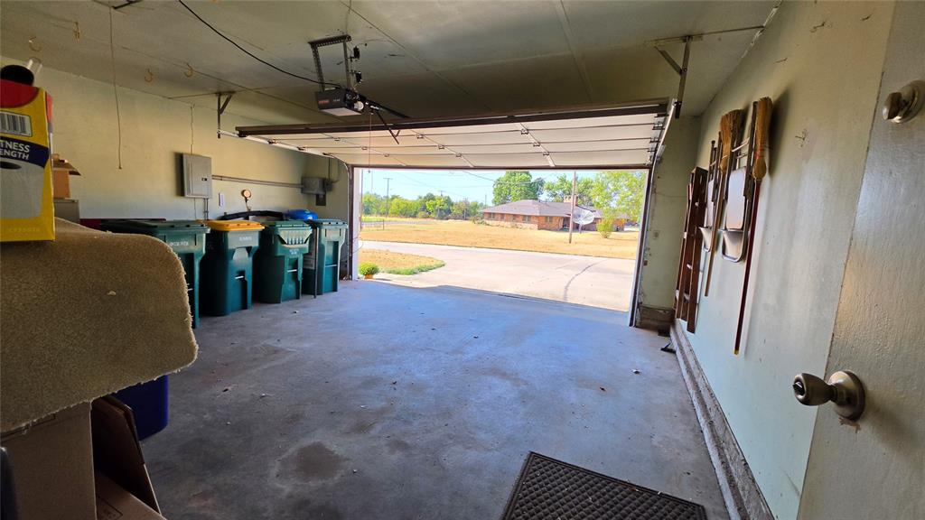 2800 N Dornick Drive Property Photo 33