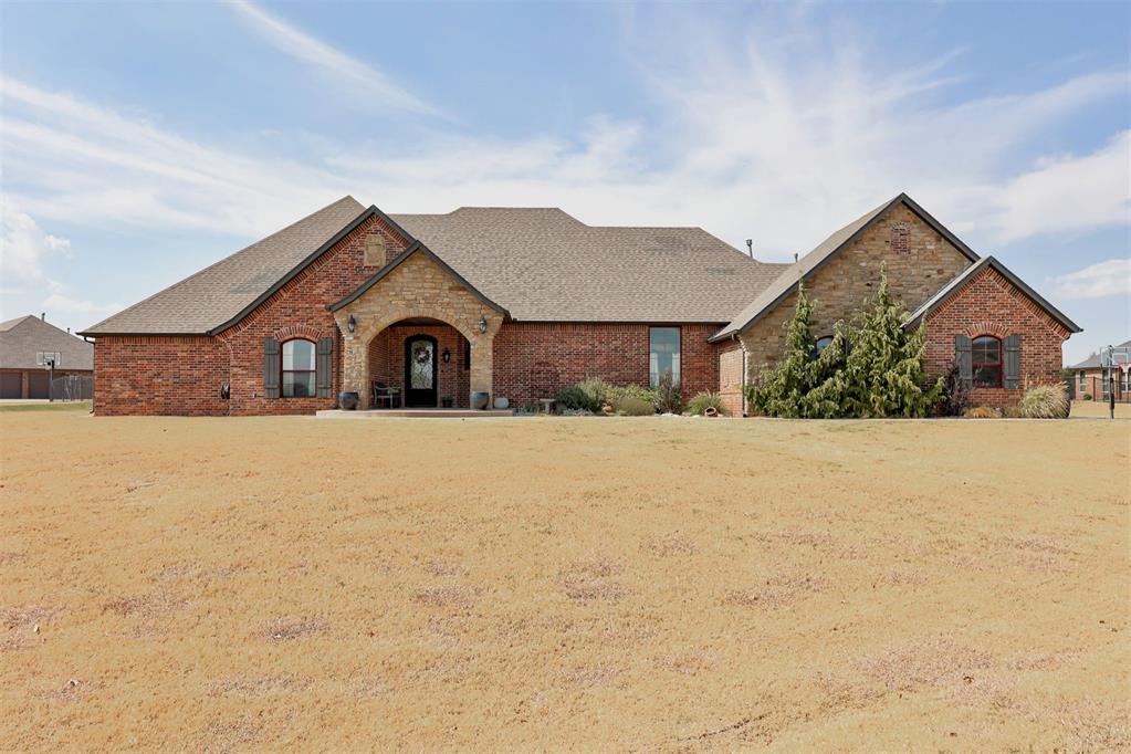 203 Raye Place Property Photo 1