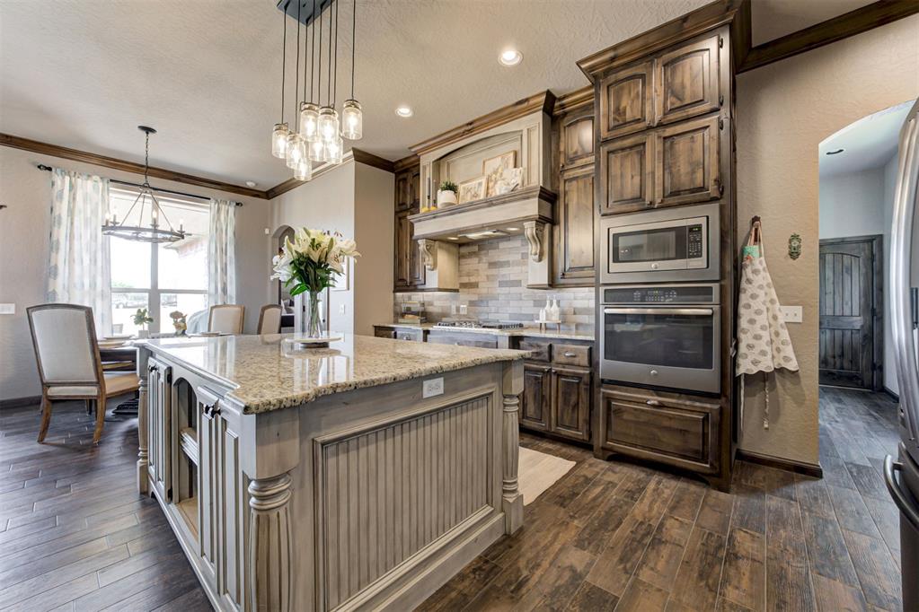 203 Raye Place Property Photo 15
