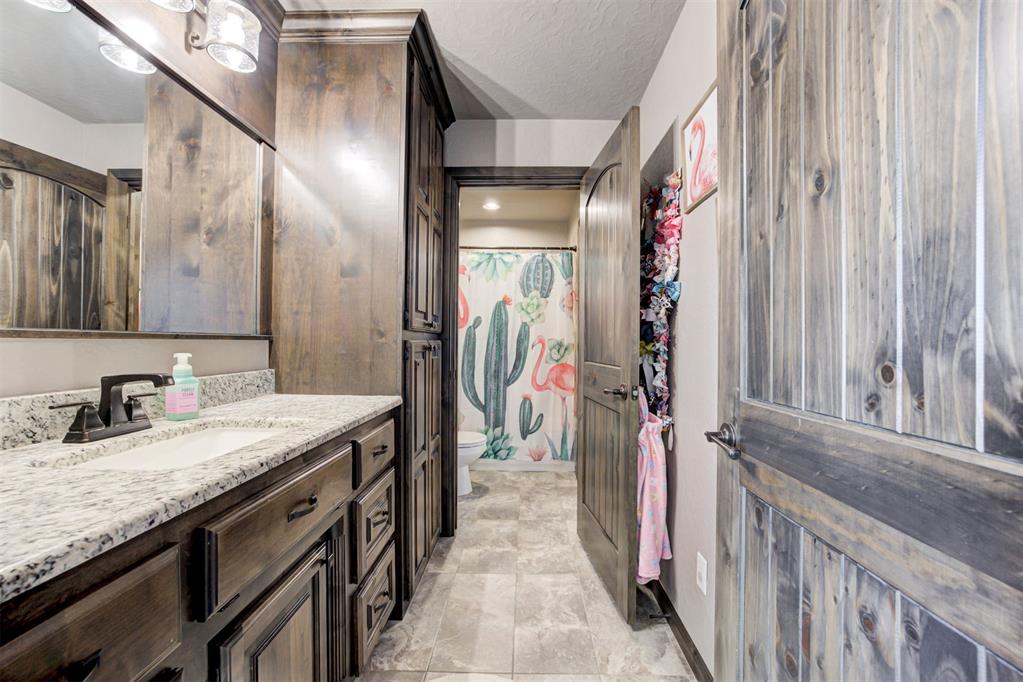 203 Raye Place Property Photo 30