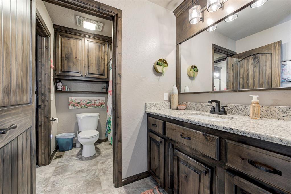 203 Raye Place Property Photo 35