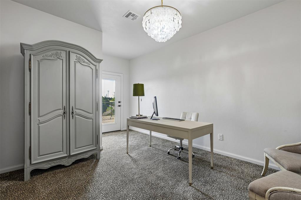 201 Saint Claire Drive Property Photo 36