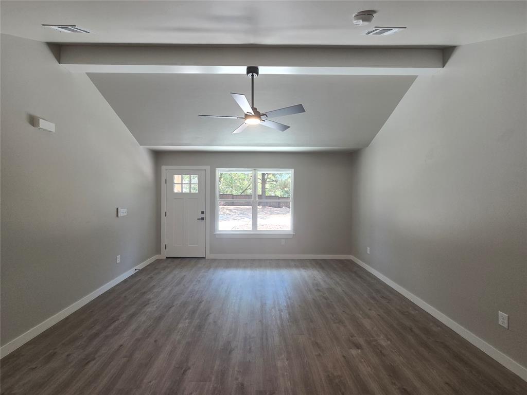 1304 E Margaret Street Property Photo 2