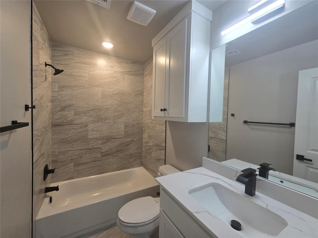 1304 E Margaret Street Property Photo 13
