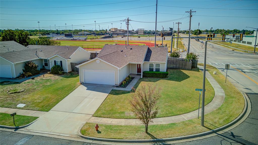 524 English Elm Lane Property Photo 2