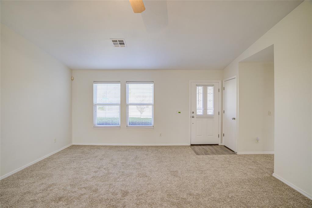 524 English Elm Lane Property Photo 7