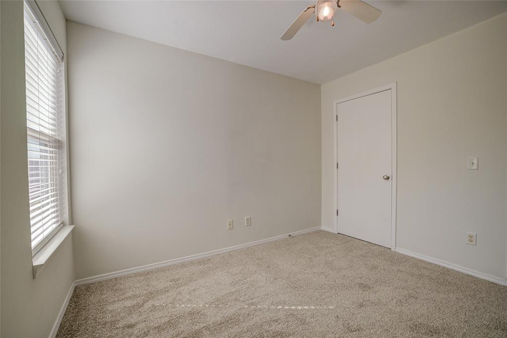 524 English Elm Lane Property Photo 20