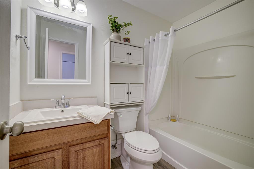 524 English Elm Lane Property Photo 26