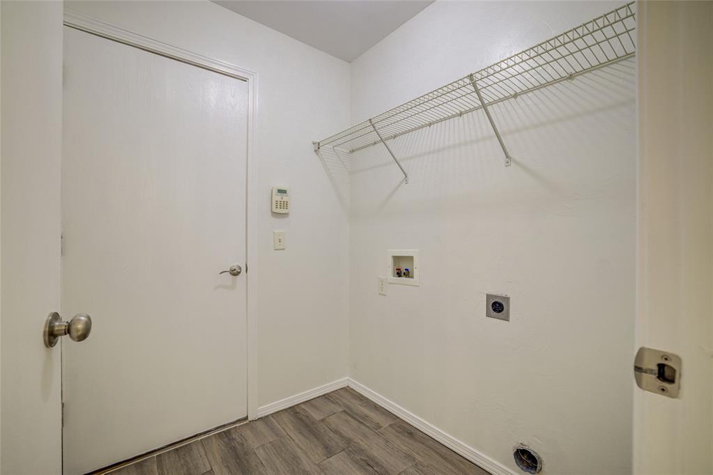 524 English Elm Lane Property Photo 27