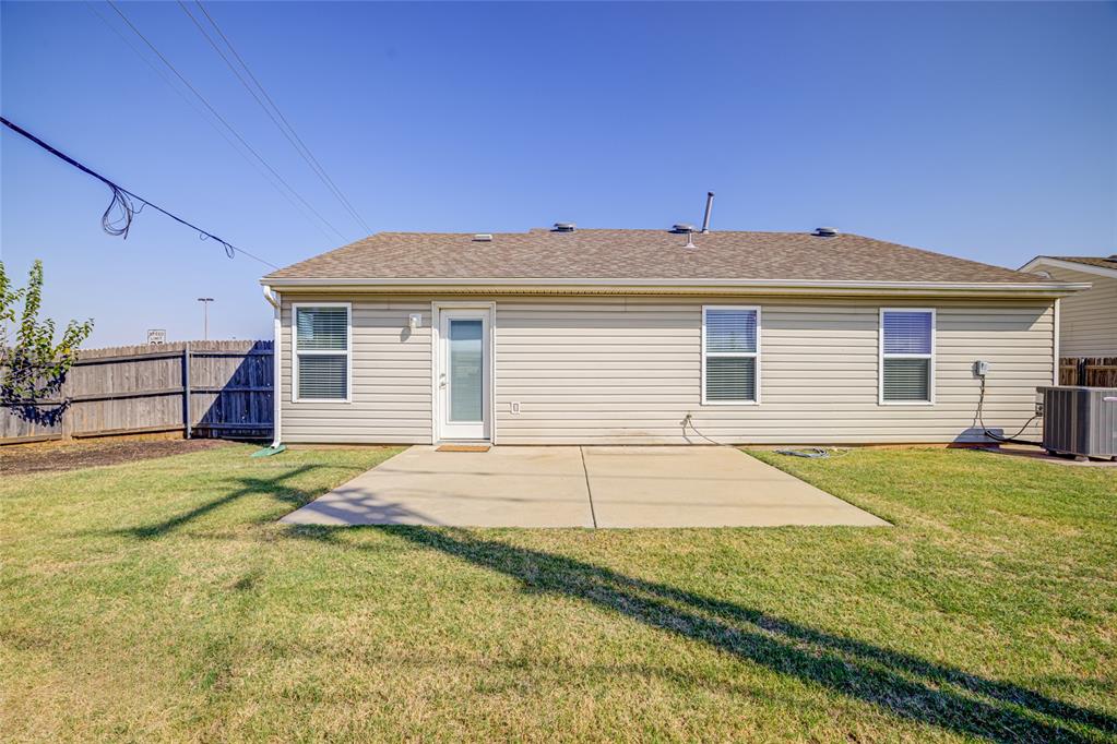 524 English Elm Lane Property Photo 31