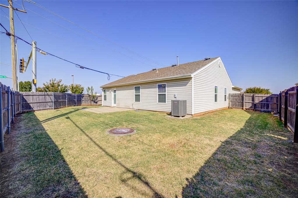 524 English Elm Lane Property Photo 33